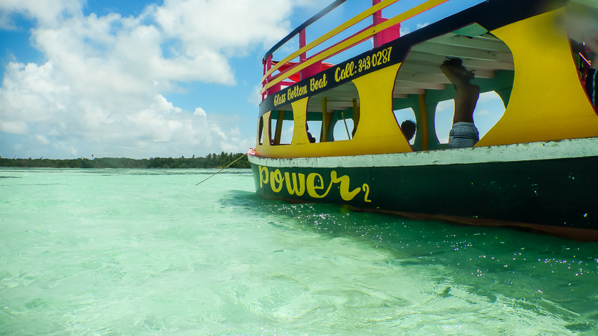 Utflykter på Tobago, glasbottenbåt från Storebay
